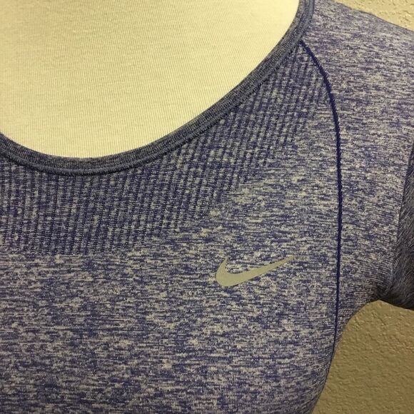 NIKE Dri-fit knit Top - Picture 2 of 4